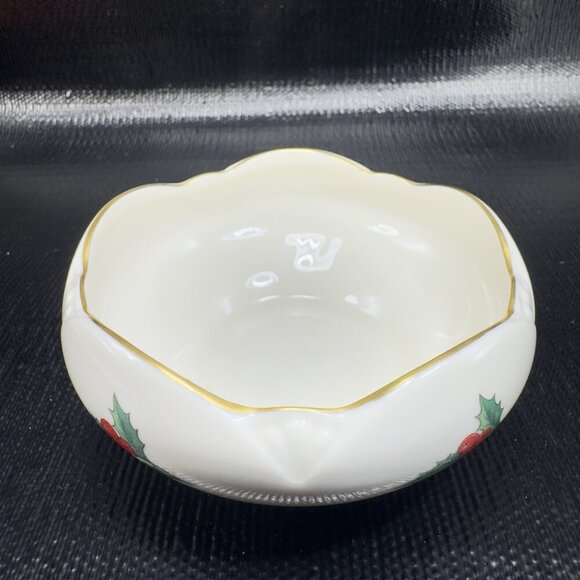 Pickard China Christmas Holly Berry Made In USA Fine Porcelain Dish Bowl Gold - Picture 9 of 10
